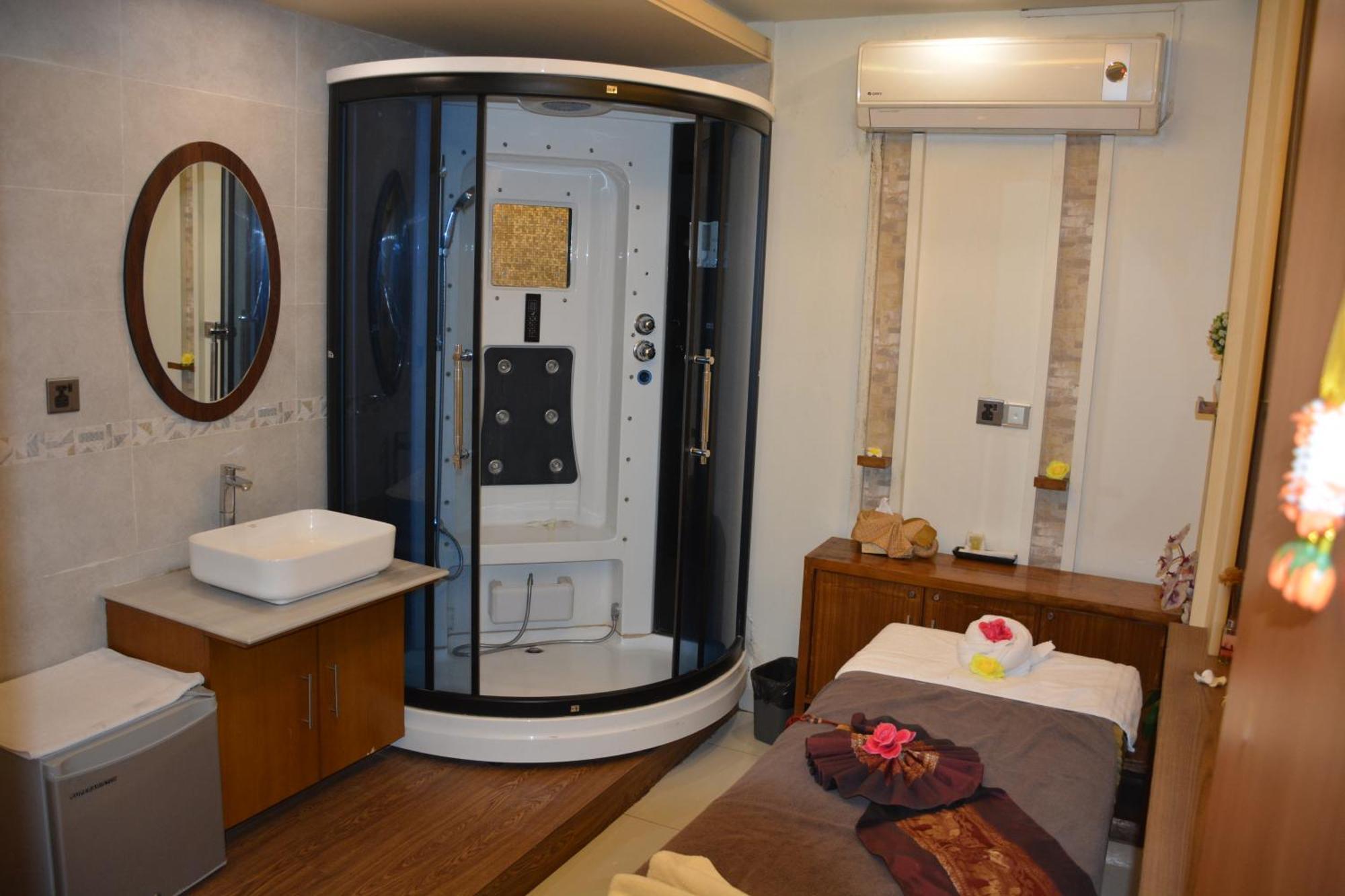Asia Hotel & Resorts Дака Екстериор снимка