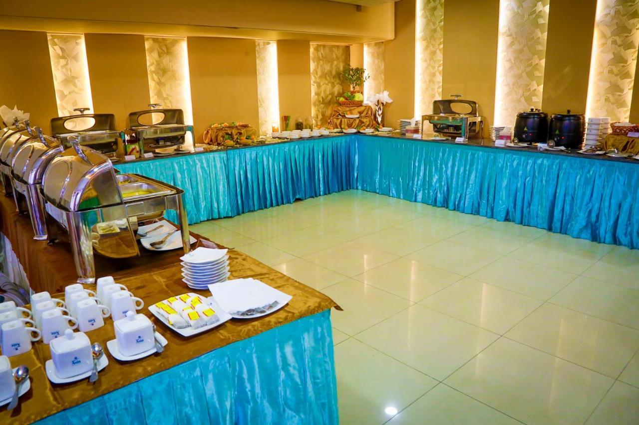 Asia Hotel & Resorts Дака Екстериор снимка